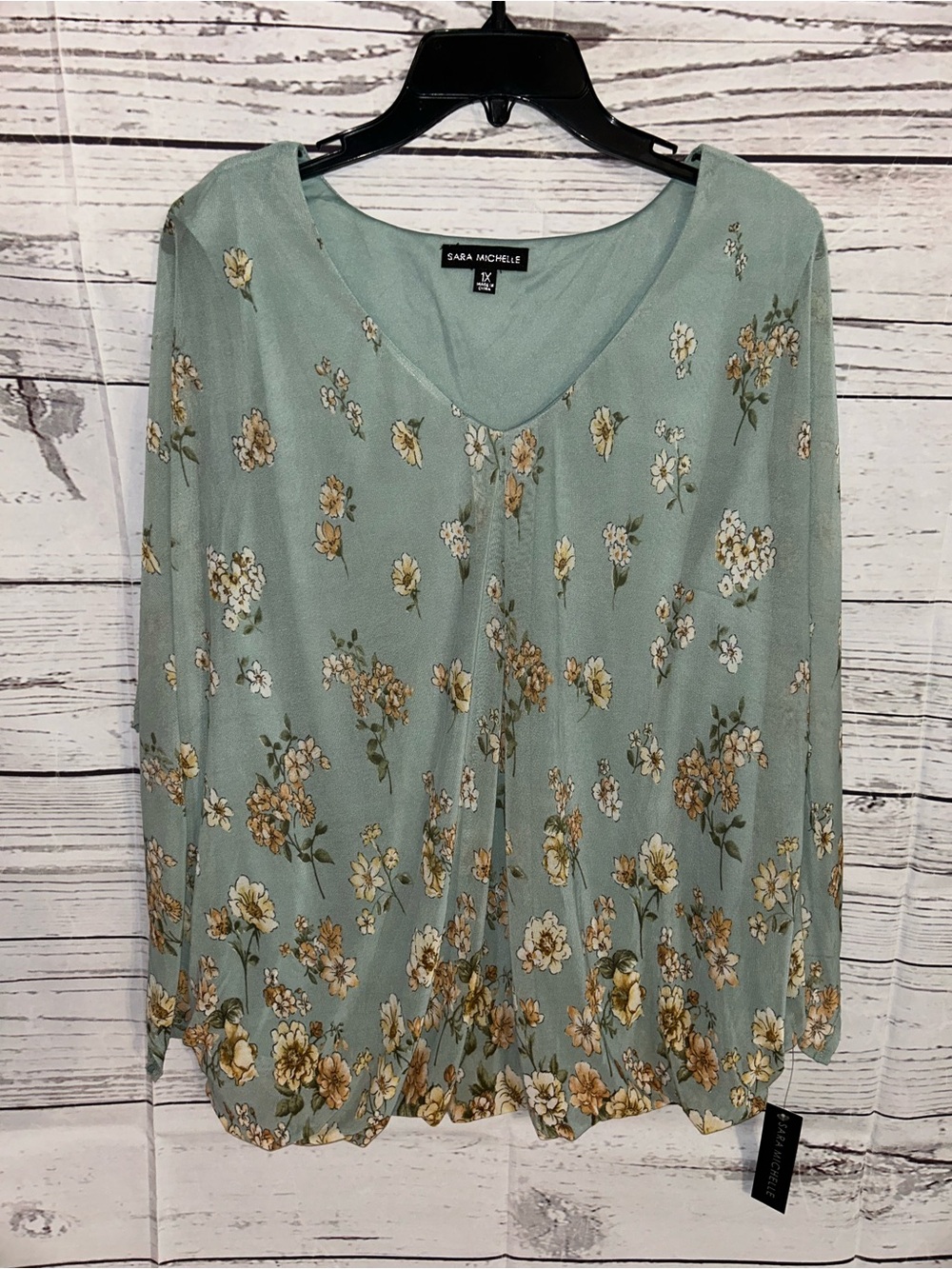 NWT Sara Michelle Floral Top